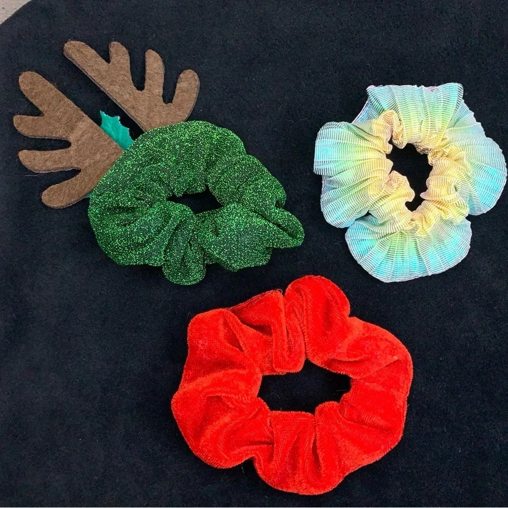 Vintage Set Of 3 Hair Ties Scrunchy Holiday Red Green Iridescent 90s Retro